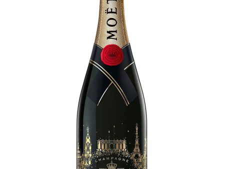 Moët & Chandon Imperial Brut End Of Year Champagne, 75 cl Online now